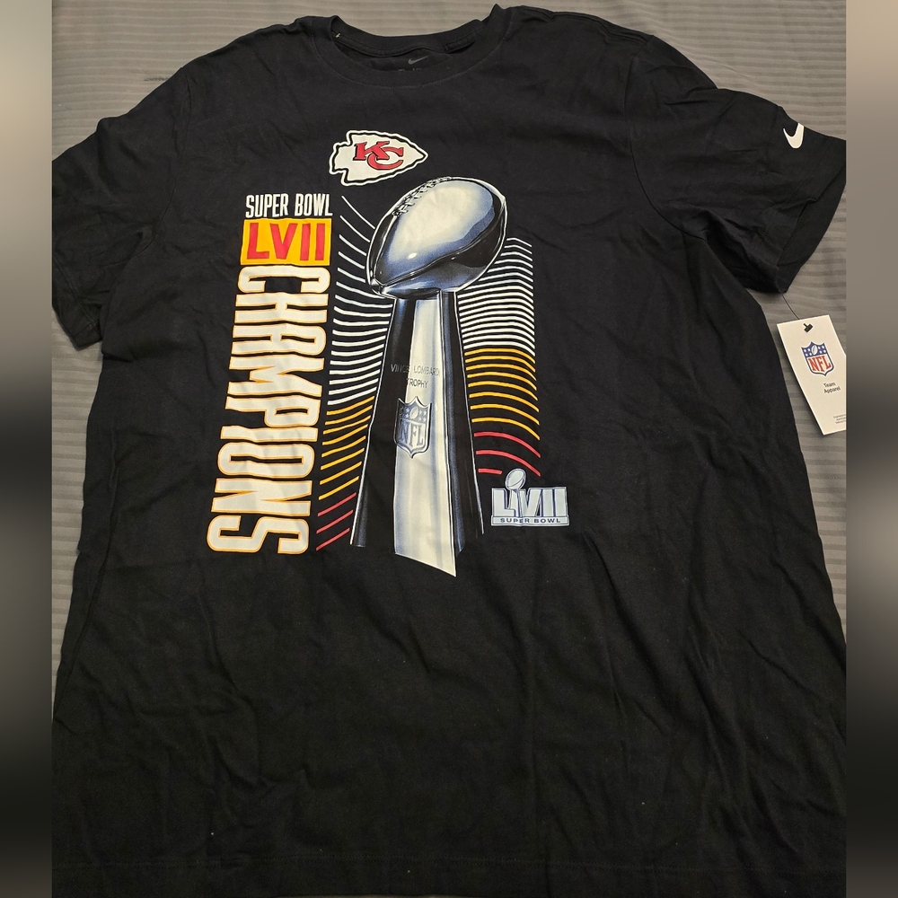 Two NWT Nike Kansas City Chiefs SuperBowl Tees - Picture 6 of 10